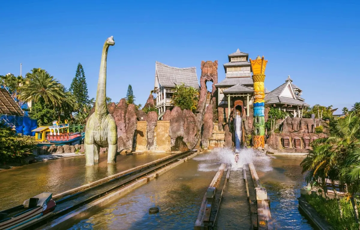 ▲六福村「媽媽免費入園」玩2天，同行親友699元；劍湖山世界下殺99元「車牌優惠」，義大媽咪寵愛價「100元暢玩」，母親節樂園優惠一次整理。（圖／六福村提供）