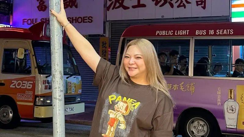 ▲女星小甜甜（張可昀）在中國直播發展不順，為流量吃蟲子也沒用因而低調返台，近日傳出她傳千字文向前夫宋晉賢求復合，宋晉賢則是冷回：「目前不可能！」（圖／翻攝自小甜甜臉書）