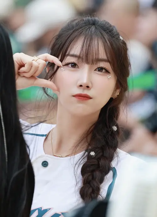 ▲安芝儇很會照顧粉絲情緒，圈一堆粉絲。（圖／安芝儇IG）