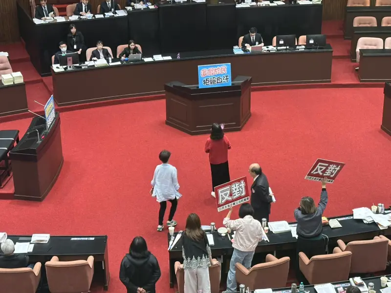 還假於民綠委全投反對！工鬥憂心若「全面執政」恐有後果