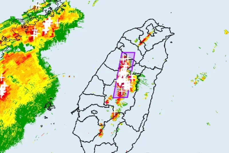 快訊／大雷雨轟炸5縣市！最新警戒區域曝光：防冰雹、9級以上強風