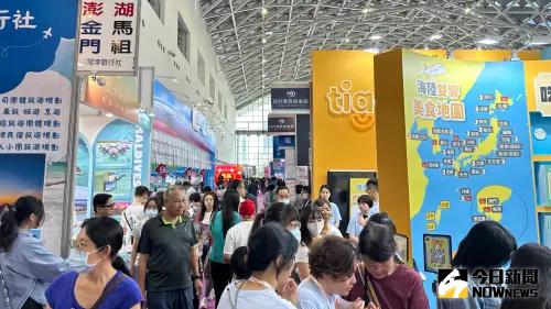▲高雄國際旅展匯集海內外觀光機構、航空公司、各縣市政府觀光局、旅行社、旅館業、渡假村、民宿、溫泉業者、主題樂園、郵輪及旅遊相關產業等近500個展位。（圖／記者陳美嘉攝，2025.05.09）