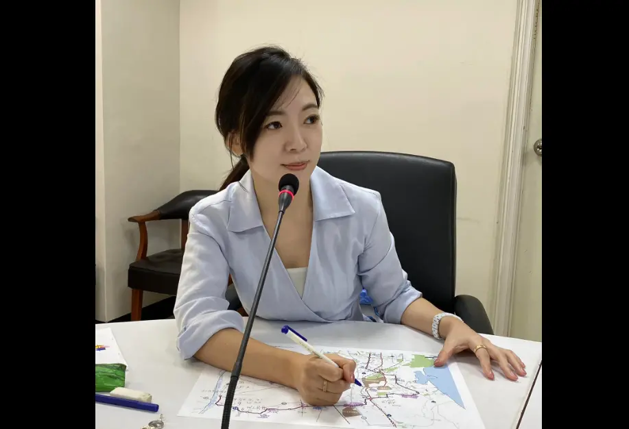 ▲國民黨高雄市議員白喬茵呼籲政府挺高雄螺絲產業，協助業者度過美國關稅衝擊。（圖／翻攝白喬茵臉書）