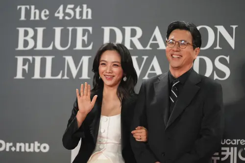 ▲▼湯唯2014年嫁給韓國導演金泰勇，女兒已經9歲，一家三口幸福美滿。（圖／AP美聯社、湯唯IG）