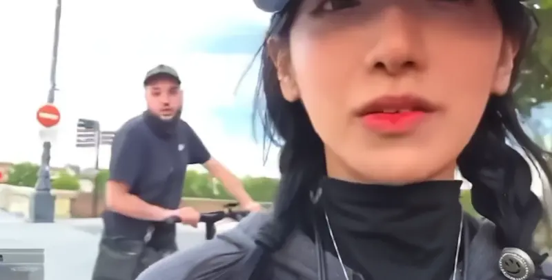 ▲企鵝妹近期前往法國直播旅遊，卻在街頭遭黑衣男子揮拳攻擊，畫面引發譁然。（圖／twitch@yyj0728）