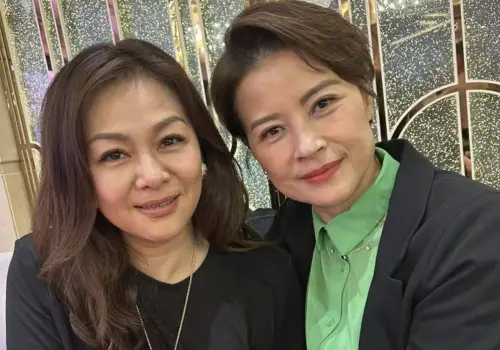 ▲姚正菁(左)與黎燕珊年輕時都曾經參加過選美,都是資深美人。(圖/摘自FB) ▲姚正菁(左)與黎燕珊年輕時都曾經參加過選美,都是資深美人。(圖/摘自FB)