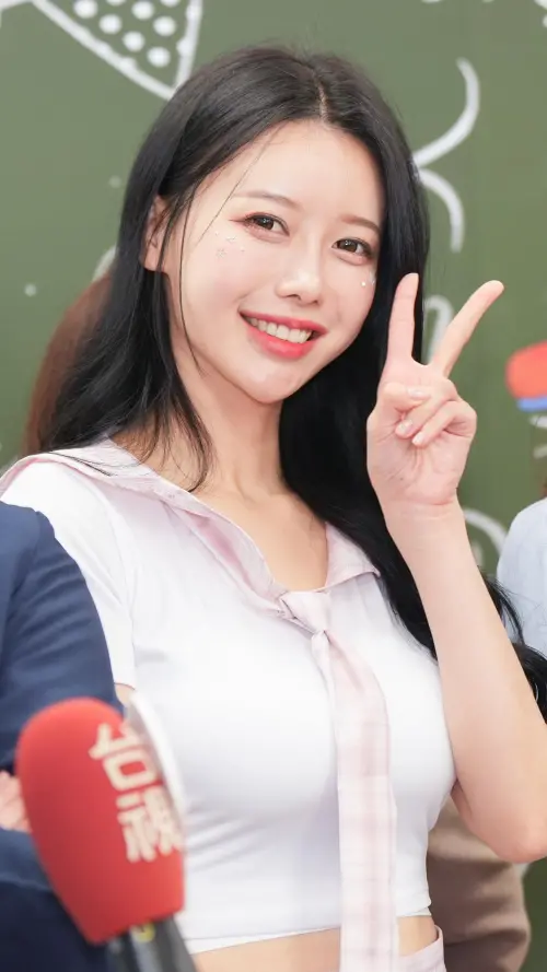 ▲李雅英曾因為兒時車禍，導致加入啦啦隊後右腳踝韌帶斷裂，腳踝腫到2倍大，一度不能繼續跳舞。（圖／記者張一笙攝）