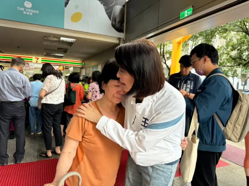 ▲國民黨立委王鴻薇今（10）日宣講因情緒激動再度落淚。（圖／取自王鴻薇臉書）