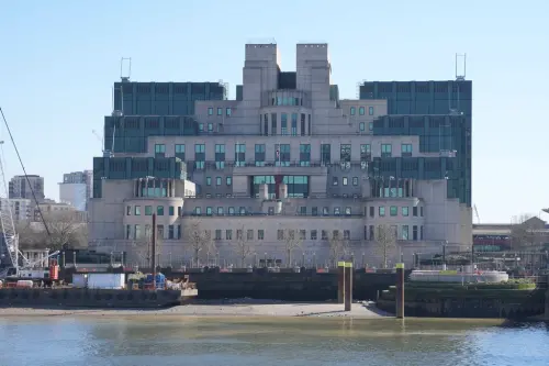 ▲英國對外情報機構「軍情六處」（MI6）倫敦總部。（圖／美聯社／達志影像）
