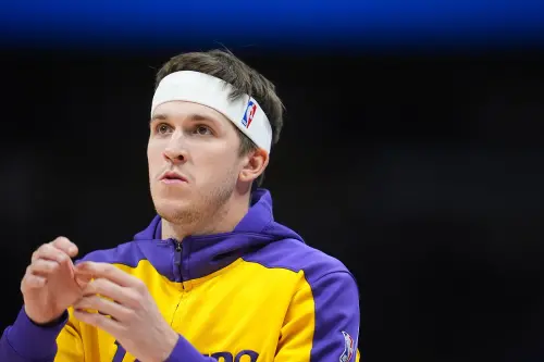 NBA／里夫斯想當「終身湖人」！名記曝有望續約4年、總額上看36億
