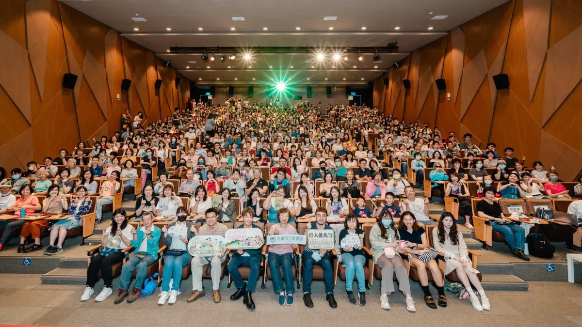 ▲高市圖邀請旅行家謝哲青以「移動：旅行的風格」為題與民眾互動分享。（圖／高市圖提供）