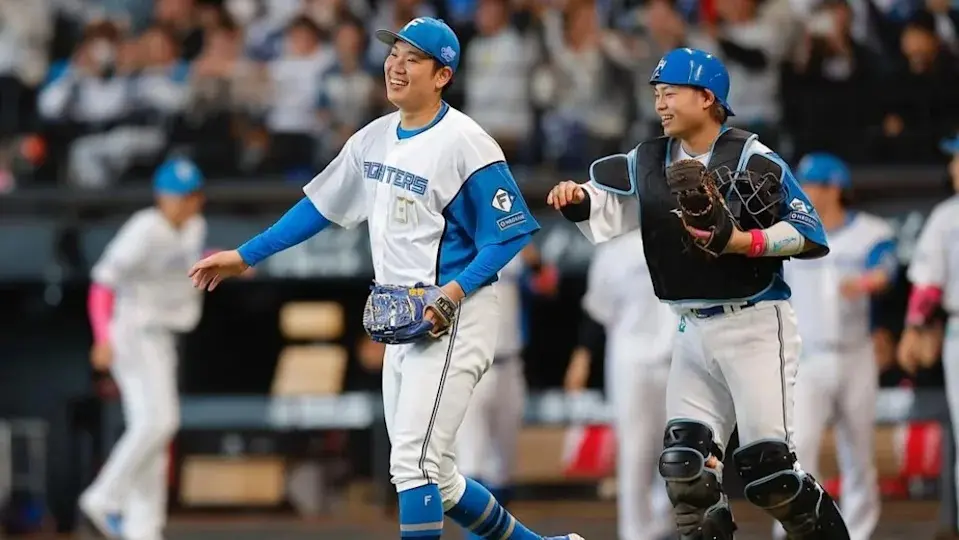 ▲「台灣金孫」古林睿煬（左）與田宮裕涼（右），在5月11日搭檔演出完封勝，不過田宮近期因打擊狀態不佳下二軍調整。（圖／取自日本火腿鬥士IG）