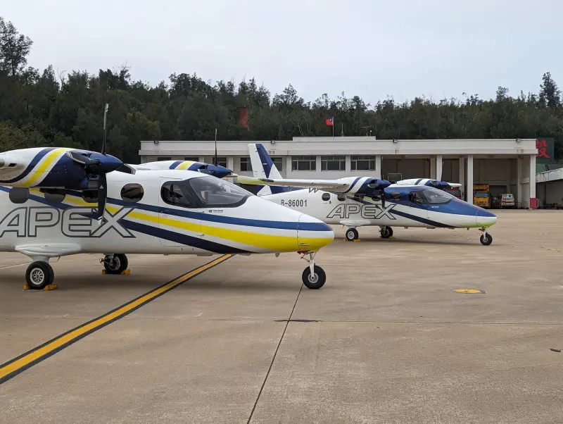 ▲執行醫療後送任務的安捷航空專機，從金門飛抵松山機場後傳出爆胎狀況。（示意圖，非文中提及航班／安捷航空提供）