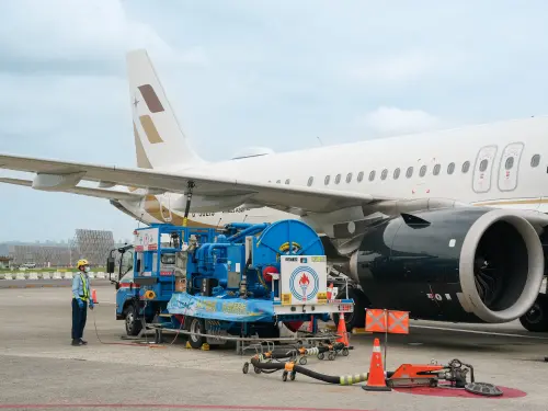 ▲SAF首航班JX717台北－河內於4月23日起飛，該航班所使用的燃料為Jet A-1與純SAF（NEAT SAF）混合，比例約為5%。（圖／業者提供）