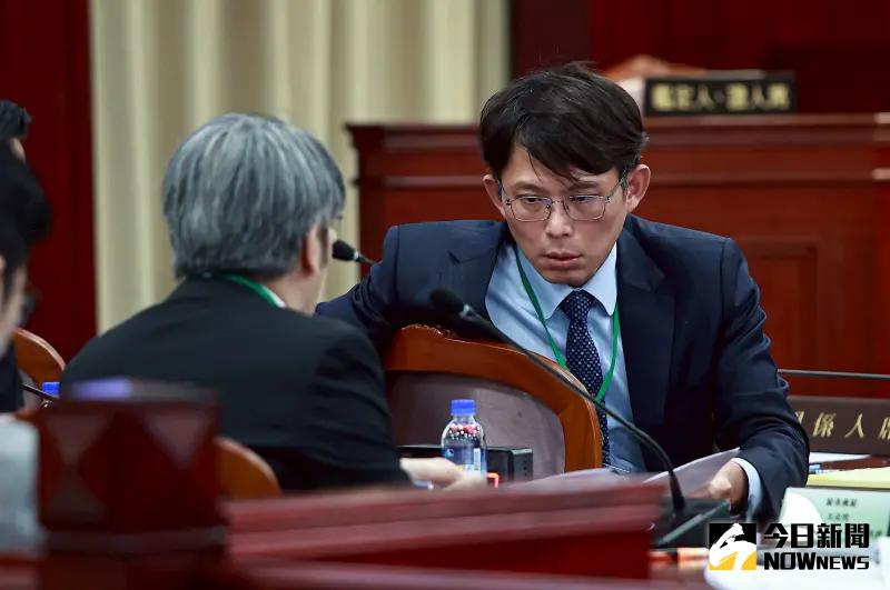 ▲民眾黨主席、立院黨團總召黃國昌，以立法院代表身分出席憲法法庭《憲訴法》說明會。（圖／記者葉政勳攝，2025.05.12）