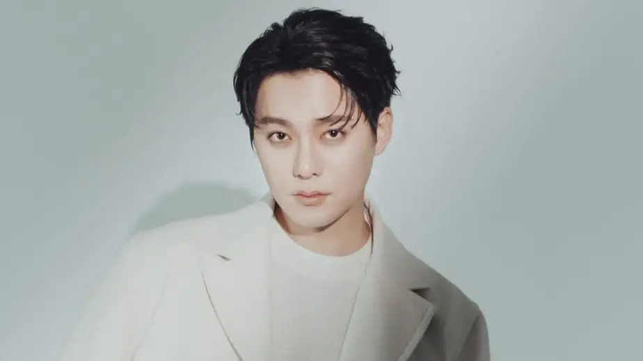 ▲李唯楓（如圖）今年3月曾被傳與交往近三年的圈外女友Min悄悄登記結婚，今日卻無預警宣布分手。（圖／李唯楓臉書）