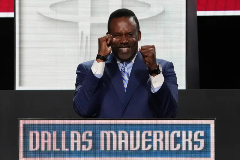 NBA／天佑獨行俠！史上第三低中籤率奪狀元　湖人詹皇忍不住笑了