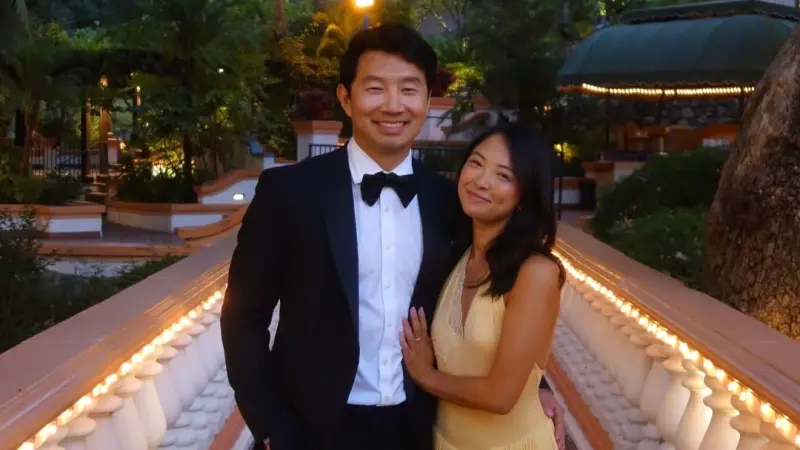 《尚氣》劉思慕未婚妻超狂背景曝　女神卡卡、怪奇比莉都是她負責