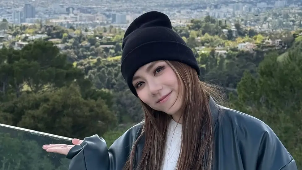 ▲鄧紫棋遭粉絲狠酸「江郎才盡」，意外釣出前任男友林宥嘉留言表示：「希望你能原諒！」未料此舉卻引發鄧紫棋的粉絲們氣炸。（圖／翻攝自鄧紫棋IG）