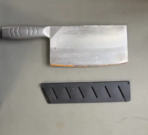 ▲花蓮一名男子和友人長及積怨未解，竟在酒後持刀恐嚇，所幸警方及時趕到。（圖／警方提供）