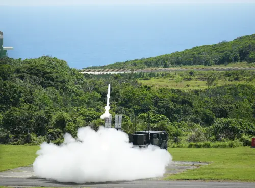 18共機、8共艦台海周邊擾台 國軍飛彈系統嚴密監控