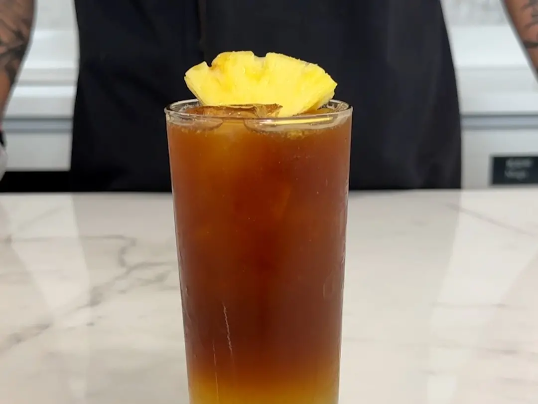 ▲沁涼的「鳳梨氣泡咖啡」提神又消暑，簡易食譜作法快筆記。（圖／普橘島提供）