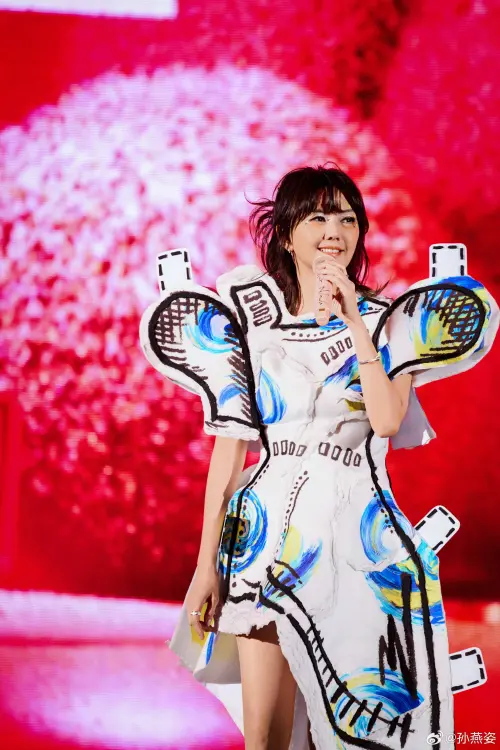 ▲事實上孫燕姿目前的狀態一流,不僅有健康體態,就連歌聲也非常完美。(圖/翻攝自孫燕姿微博) ▲事實上孫燕姿目前的狀態一流,不僅有健康體態,就連歌聲也非常完美。(圖/翻攝自孫燕姿微博)