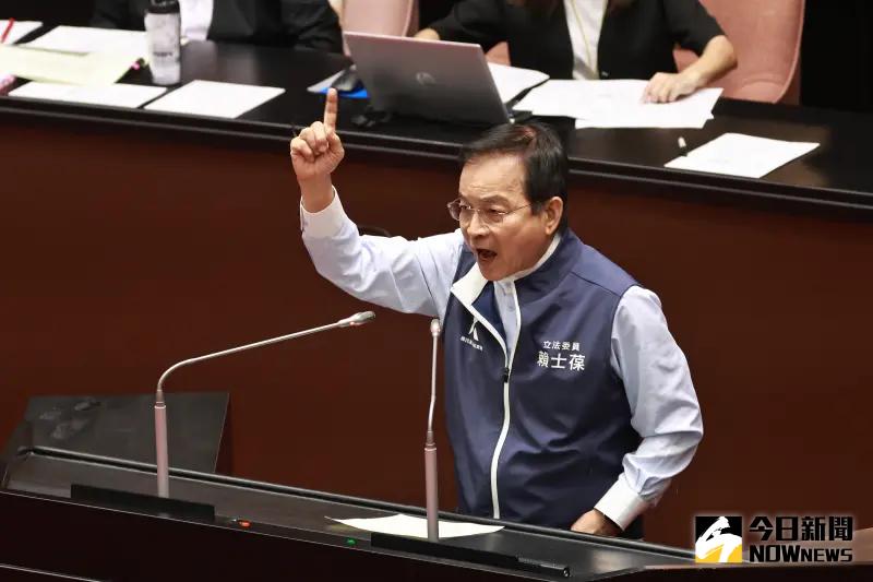 經委會審特別條例　賴士葆：2028年前保證不漲電價才撥補台電千億