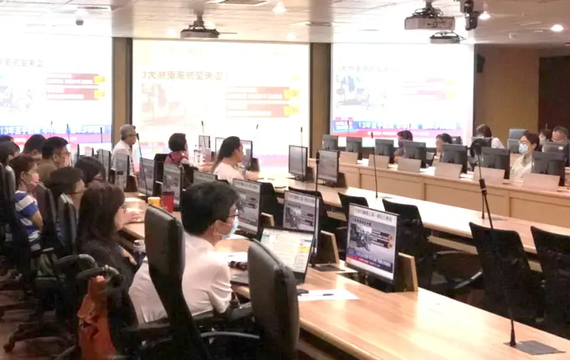 ▲交通部公路局高雄市區監理所舉辦廉政宣導講習活動，期強化監理同仁法治教育觀念及提昇機關廉潔形象。(圖／高雄市區監理所提供) 