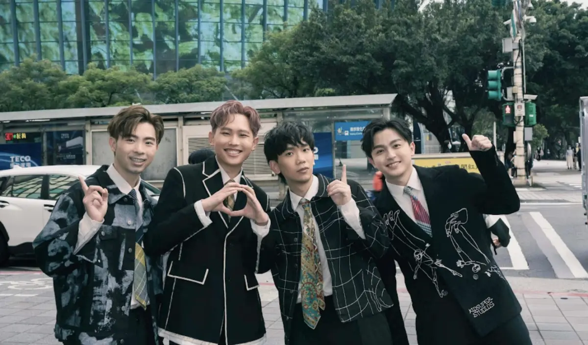 ▲理想混蛋今（13）日對外宣布即將在11月份進攻小巨蛋開唱，主唱雞丁（左2）更直言：「不可能的夢要實現了。」（圖／何樂音樂提供）