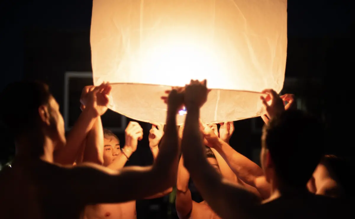 ▲劇組透露拍《誰在看著我們》7男全裸戲時被泰國警察盤查。（圖／攝露士提供）