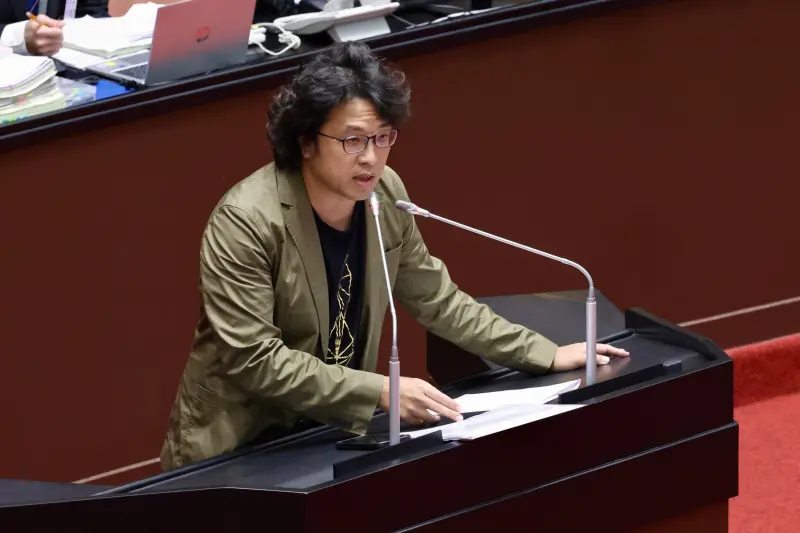 港媒爆父親有小三！沈伯洋揭中共3招：禍及家人「快輪到我媽了」