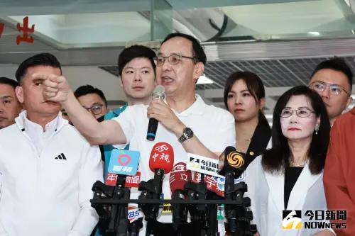 朱立倫將交棒?黃暐瀚分析曝「看見他心中鬥志」