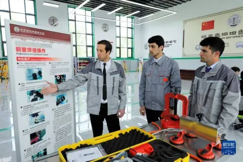 ▲塔吉克魯班工坊是中亞首個魯班工坊。（圖／翻攝自新華社）