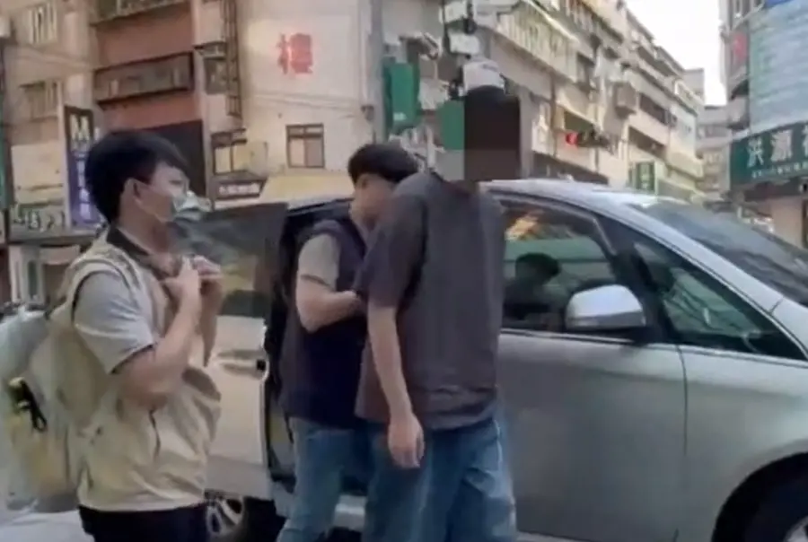 ▲檢警追查藝人閃兵案，《模范棒棒堂》的男團「超克7」李銓，以及「小蝦」陳大天，都遭鎖定被檢警帶回偵訊。（圖／翻攝畫面）