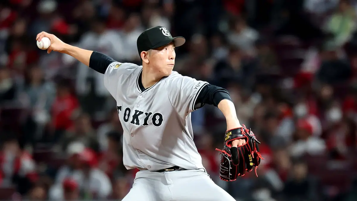 ▲讀賣巨人昨（13）日於馬自達球場出戰廣島鯉魚。讀賣巨人推出王牌投手戸郷翔征掛帥先發，繳出5局94球、被敲出8支安打、投出3次四壞，失掉4分。終場讀賣巨人以4：5不敵廣島鯉魚，戸郷翔征仍未能拿下個人本季首勝，開季五戰全數無勝場。（圖／讀賣巨人官方X）