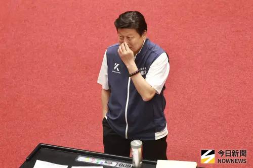 「蛤?我聽不懂」傅崐萁閃躲飄!律師揭:闖高中、長照2大違法