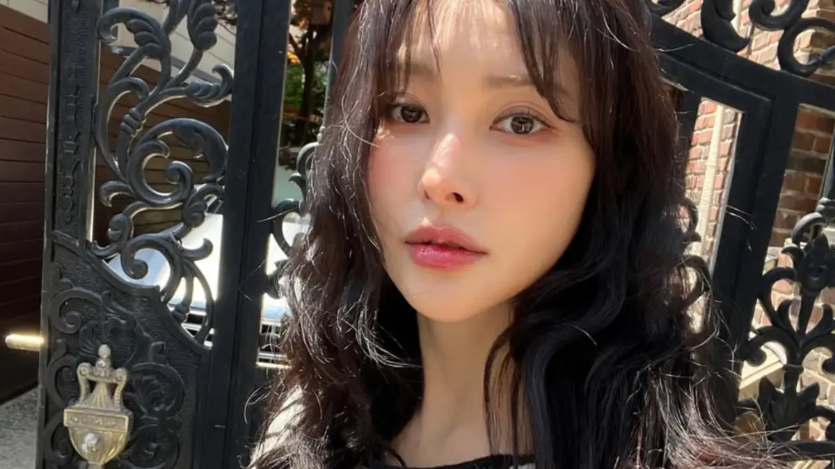 ▲女團KARA的隊長奎利（如圖）今（21）日迎來36歲生日！KARA出道後一起度過許多難關，跟公司吵架、具荷拉離世等。在KARA出道15年的日子時，奎利上傳了合體照片，雖然照片中沒有具荷拉，不過其中的亮點卻讓粉絲都看哭了。（圖／奎利IG）