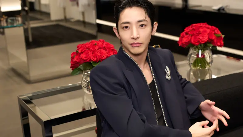 ▲李洙赫自帶貴氣的長相任誰看了都會墜入愛河。（圖／Dolce&Gabbana提供）