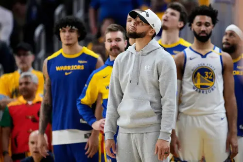 快訊／勇士上半場被灰狼射爆！Curry場邊絕望搖頭　恐迎難堪結局
