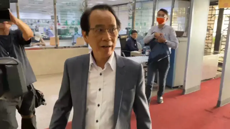 林欽榮作證稱「柯文哲知情京華城案」　她質疑：人事時地物兜不攏