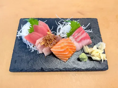 扇貝壽司有蛆在爬!營養師點名夏天吃這3項生食 恐增腸胃炎風險