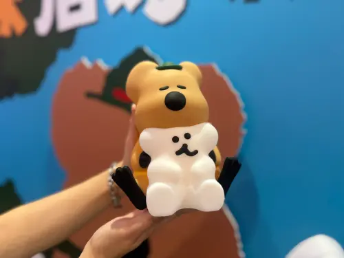 ▲「玩累就睡 拍拍燈」：加價購399元，三段式燈光可隨心調整（6/1開賣）