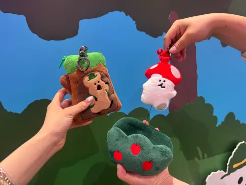 ▲屈臣氏DINOTAENG加價購。（圖／記者鍾怡婷攝）