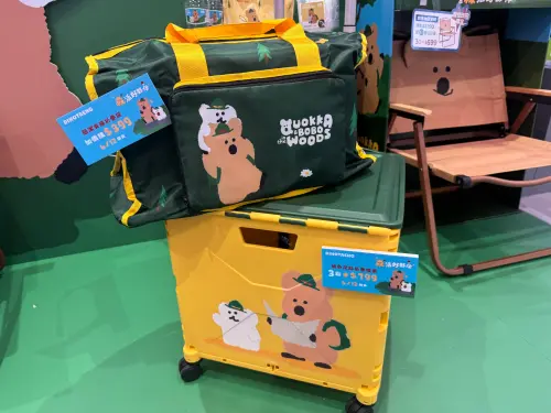 ▲屈臣氏DINOTAENG加價購，「森心舒暢 冰霸杯」：加價購399元。（圖／記者鍾怡婷攝）