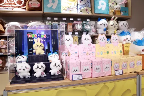 玩具反斗城,吉伊卡哇(圖/攝影吳翊婕攝) ▲玩具“反”斗城網羅熱門動漫IP,現場也有《吉伊卡哇》授權商品。(圖/攝影吳翊婕攝)