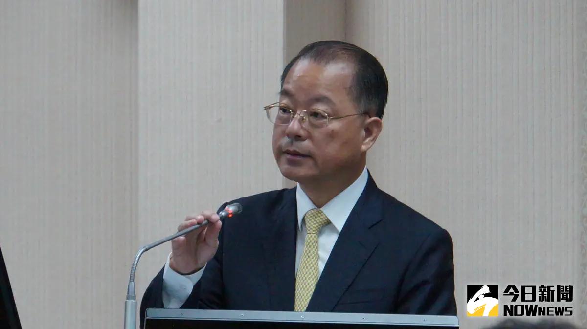 ▲國安局爆發謝姓組長性騷擾女性同仁的案件，國安局副局長黃明昭解釋，當事人供述有「摸手」、「碰肩」，但是沒有碰到女性重要部位。（圖／記者呂炯昌攝，2025.05.15）