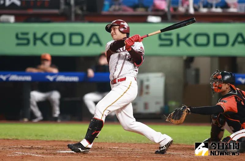 影／馬傑森生涯首轟是真的！7年986個打席等待　現場歡呼聲如奪冠