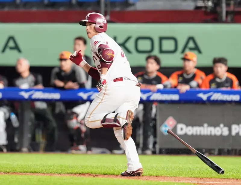 ▲樂天桃猿隊長林立今日敲出傷癒歸隊的首支全壘打，幫助球隊逆轉比賽。（圖／樂天桃猿提供）