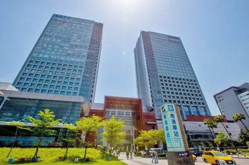 ▲也被廣泛討論的台電CR-1土地和南港調車場皆位於南港區,區域交通便利,距離松山車站和南港車站都不遠。(圖/永慶房產集團提供) ▲也被廣泛討論的台電CR-1土地和南港調車場皆位於南港區,區域交通便利,距離松山車站和南港車站都不遠。(圖/永慶房產集團提供)